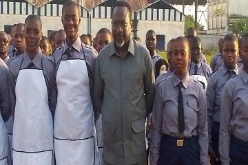 Côte d’Ivoire / Sortie de 300 stagiaires volontaires des Centres de Service Civique de Bouaké et de Bimbresso : le représentant résident de l’Unicef salue l’engagement fort du gouvernement en faveur des jeunes