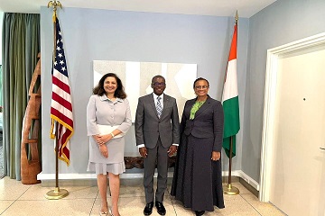 Côte d'Ivoire / Bonne gouvernance : le président de la HABG et l’ambassadeur des Etats-Unis d’Amérique échangent en présence de la sous-secrétaire d’Etat américain